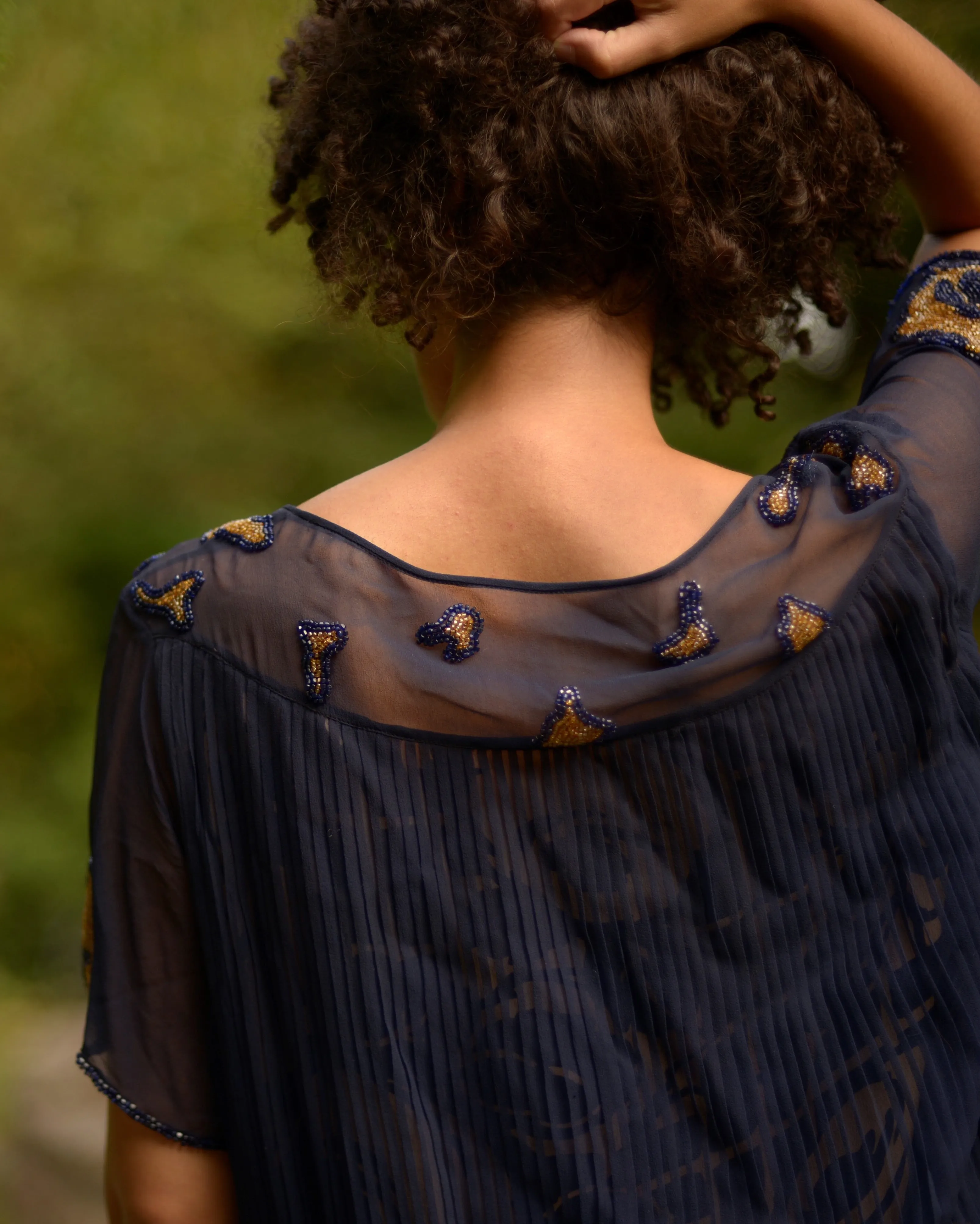 1920s navy blue and beige floral silk drop waist flapper dress