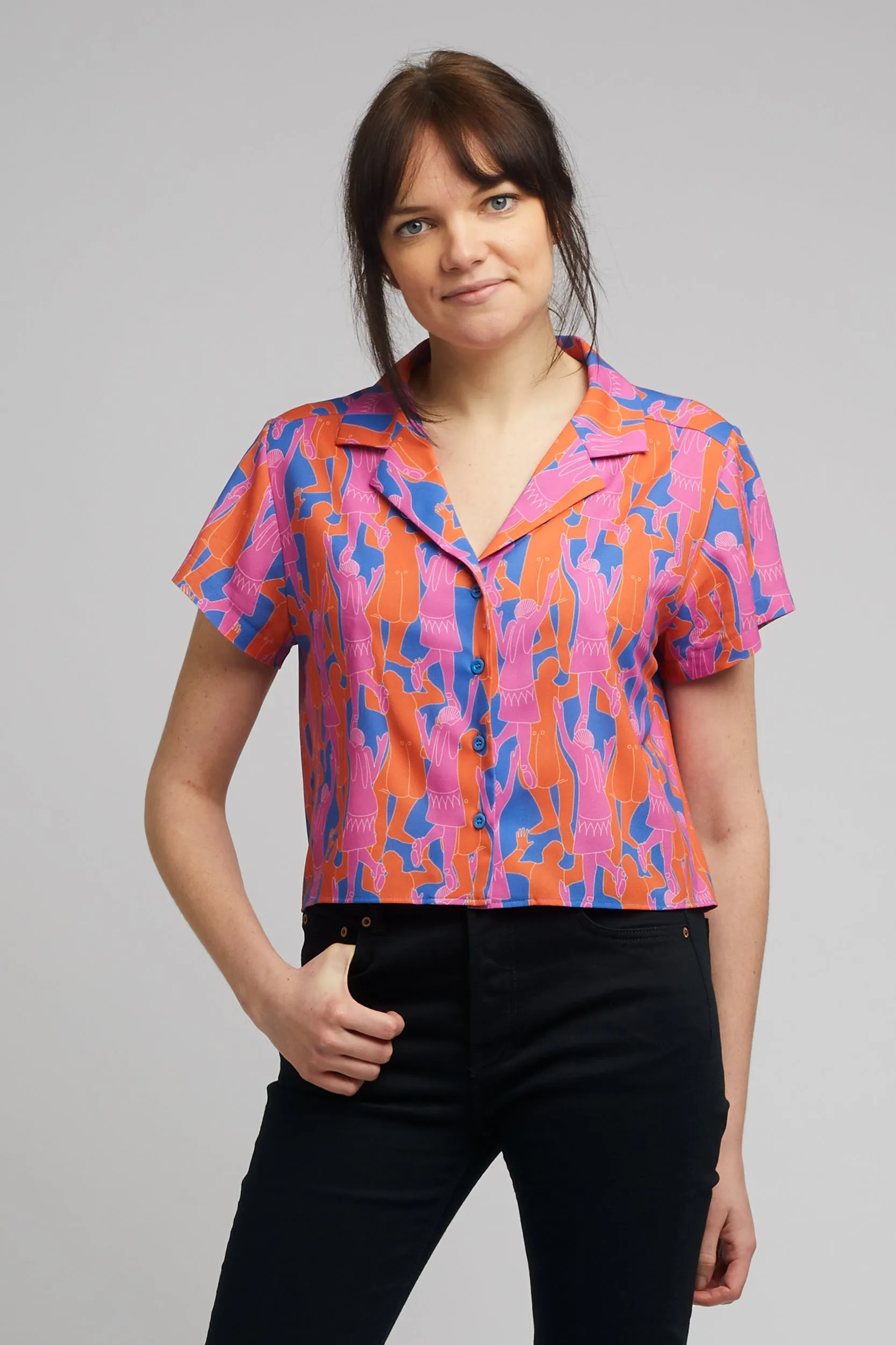 Cropped Cuban Collar Shirt in Yammy's Dancers Print