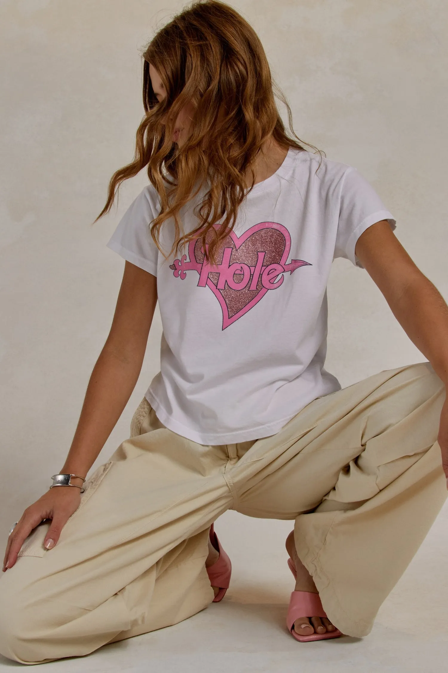 Daydreamer Hole Glitter Heart Solo Tee