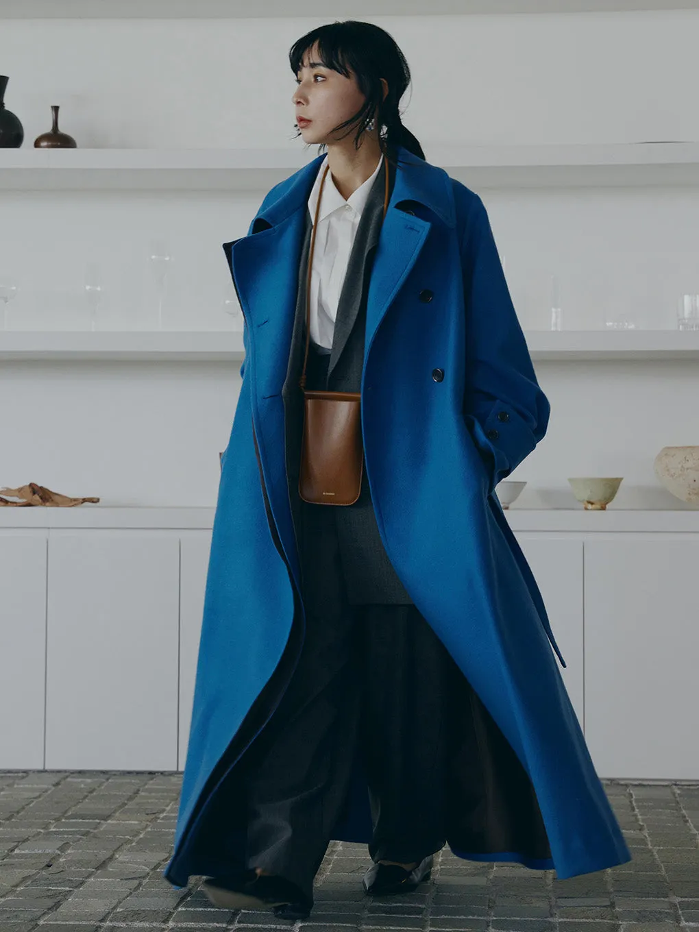 EDGE FLARE WOOL COAT