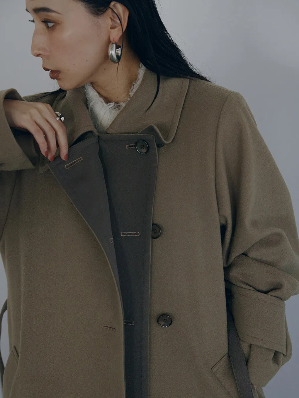 EDGE FLARE WOOL COAT