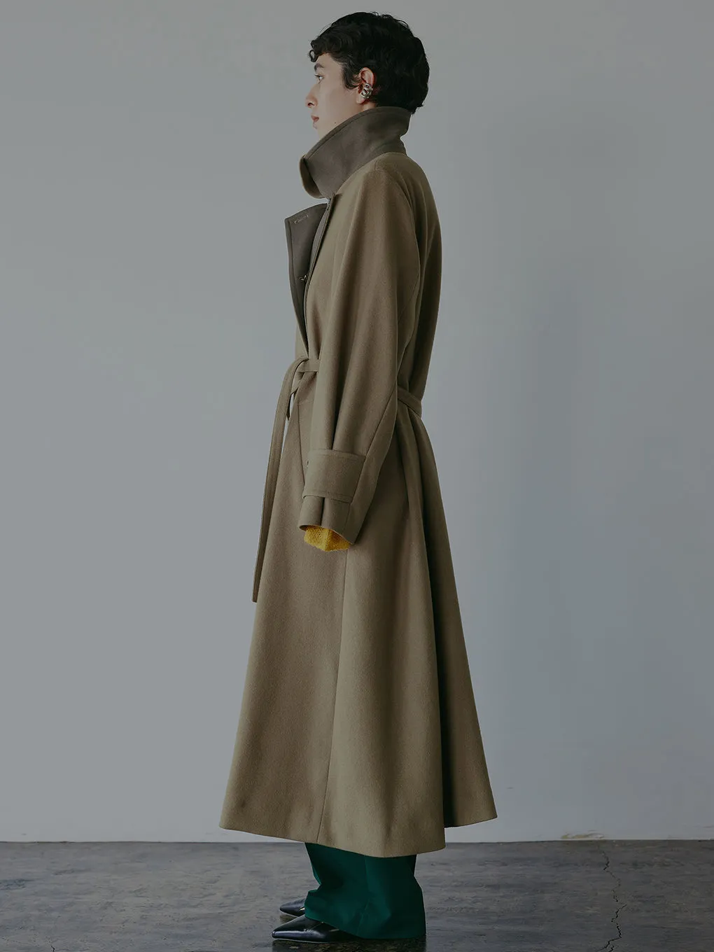 EDGE FLARE WOOL COAT