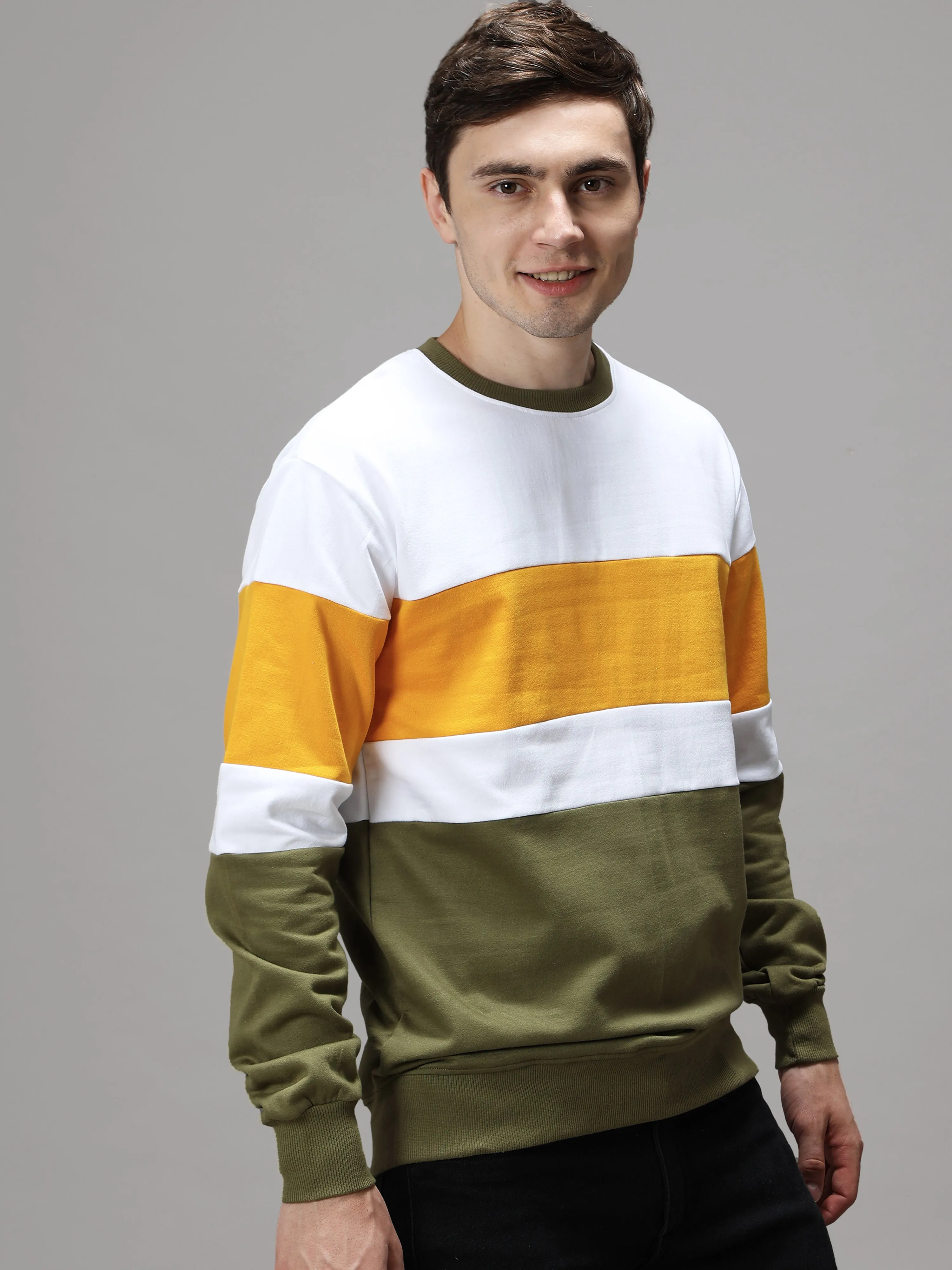 The Greenage White Yellow Sweat Shirt